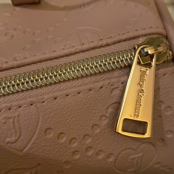 JUICY COUTURE MINI BARREL CROSSBODY BAG DUSTY BLUSH NWT - Picture 5 of 6